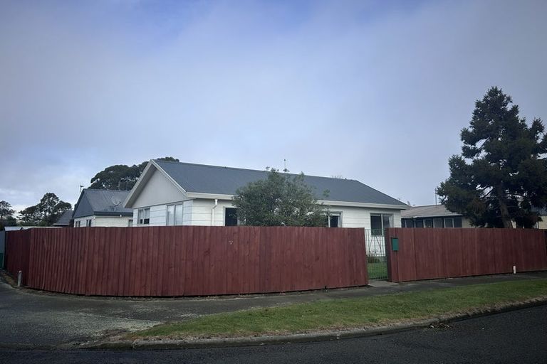 Photo of property in 1/1 Pateke Place, Bromley, Christchurch, 8062