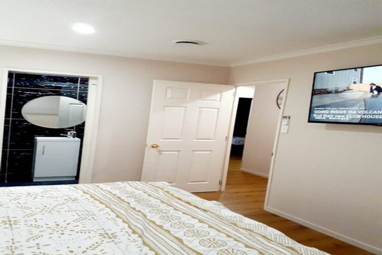 Photo of property in 7 Scotts Field Drive, Takanini, 2112