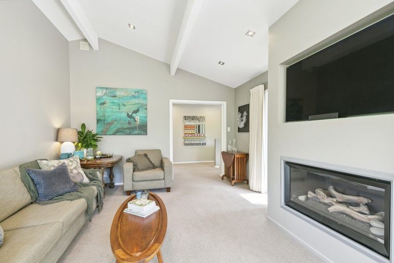 Photo of property in 12 Clutha Avenue, Khandallah, Wellington, 6035