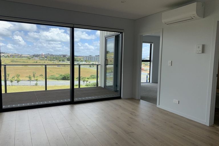 Photo of property in 503/3 Kaipiho Lane, Albany, Auckland, 0632