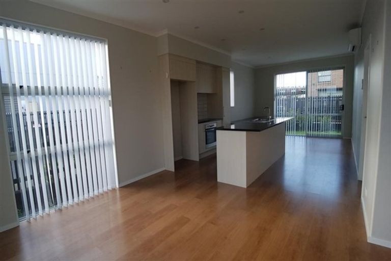 Photo of property in 17 Mollusc Road, Hobsonville, Auckland, 0616