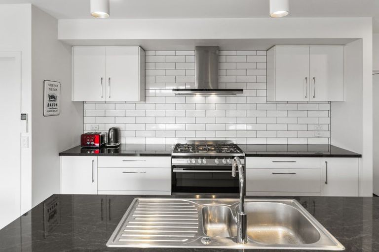 Photo of property in 90 Washbourn Drive, Richmond, 7020