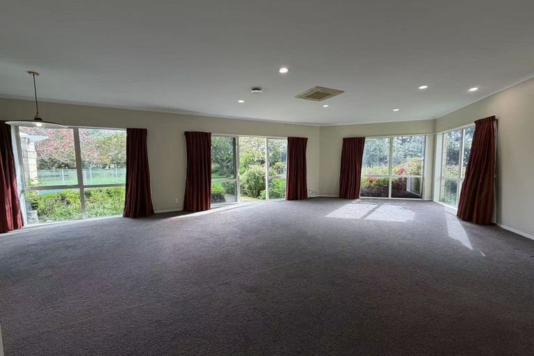 Photo of property in 1242 Great South Road, Runciman, Drury, 2578