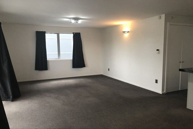 Photo of property in 10/16 Hutcheson Street, Sydenham, Christchurch, 8023