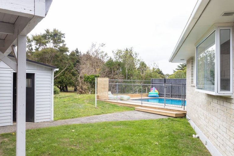 Photo of property in 95 Ruamahanga Crescent, Terrace End, Palmerston North, 4410