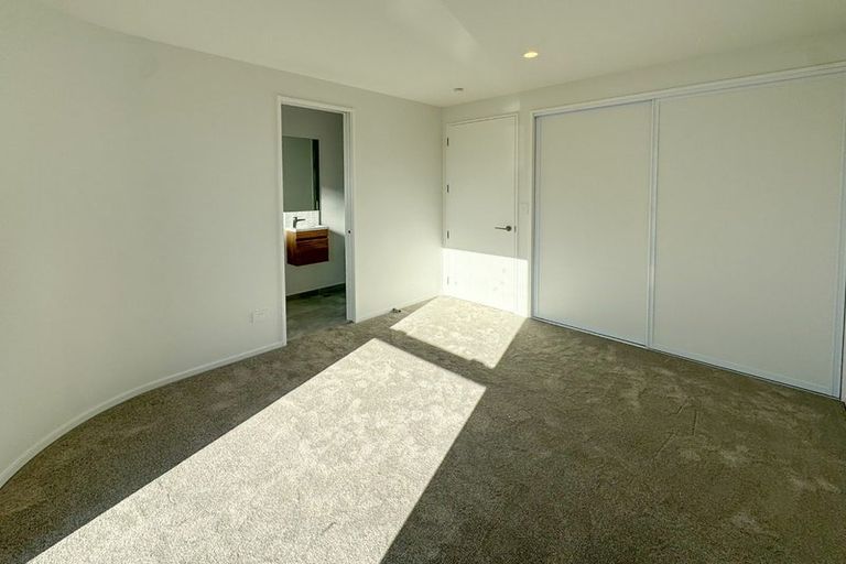 Photo of property in 8/94 Geraldine Street, Edgeware, Christchurch, 8013