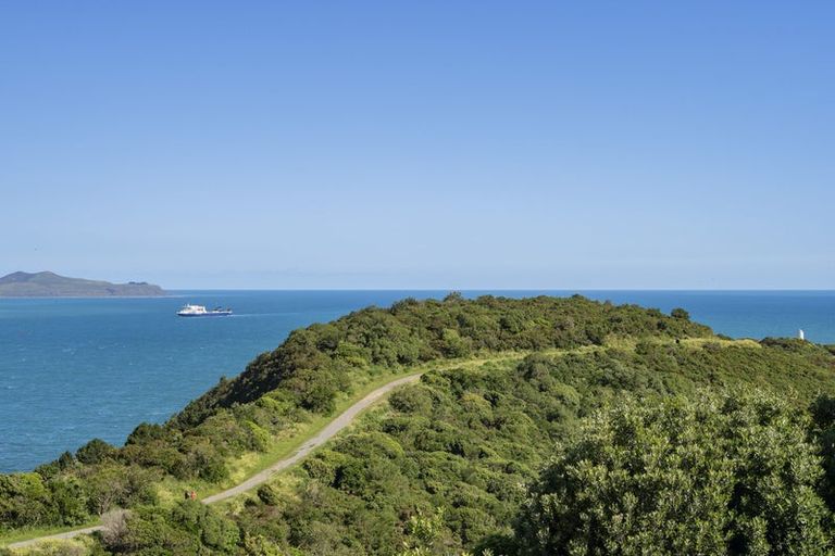 Photo of property in 43 Bowes Crescent, Strathmore Park, Wellington, 6022