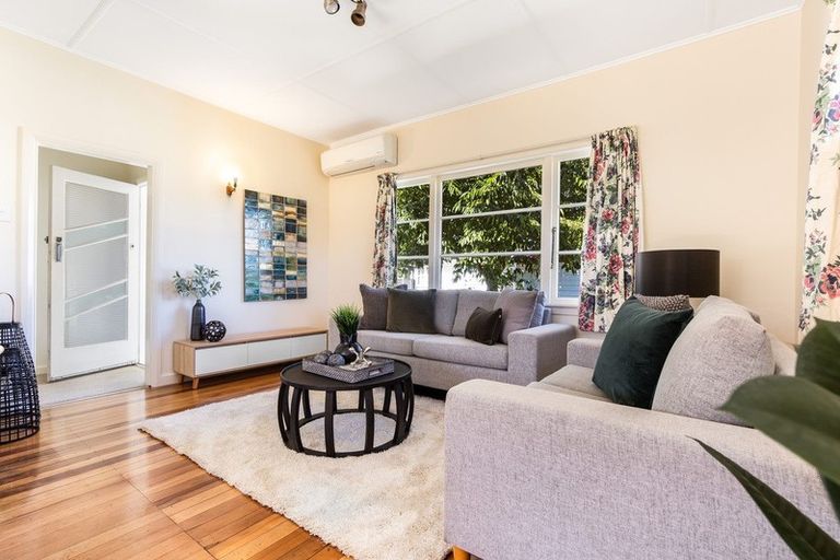 Photo of property in 127b Williams Street, Cambridge, 3434