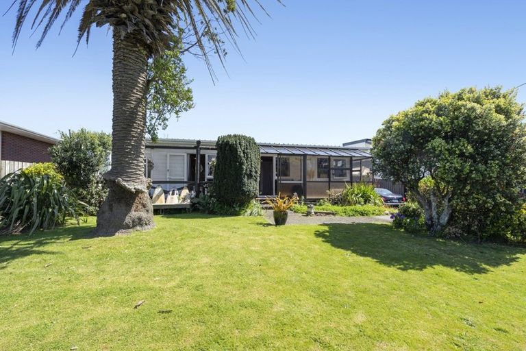 Photo of property in 4 Record Street, Fitzroy, New Plymouth, 4312