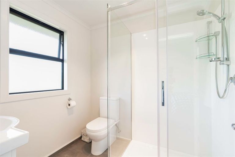 Photo of property in 9 Tullahoma Way, Ohau, Levin, 5570