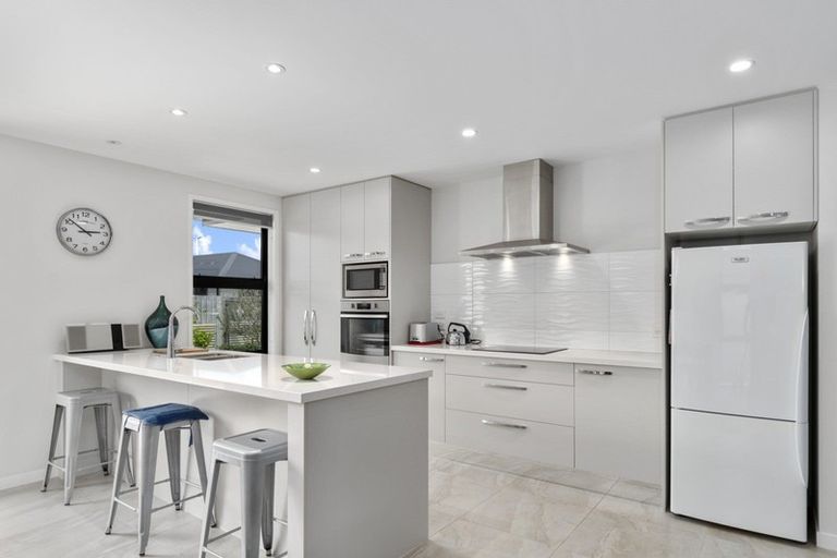 Photo of property in 18 Tuaia Street, Pyes Pa, Tauranga, 3112