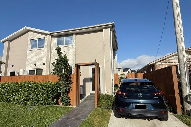 Photo of property in 1/11 Cressy Street, Waterloo, Lower Hutt, 5011