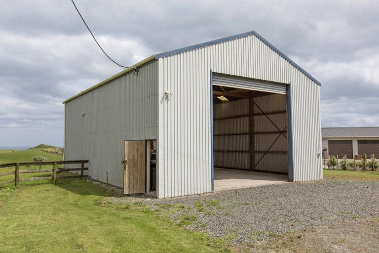 Photo of property in 106 Rehutai Road, Baylys Beach, Dargaville, 0377