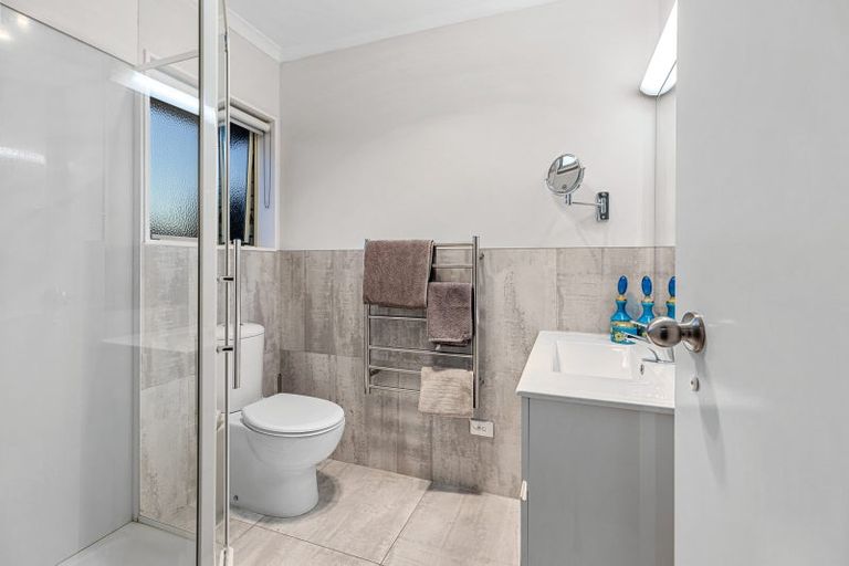 Photo of property in 3 Ridgemount Terrace, Welcome Bay, Tauranga, 3112