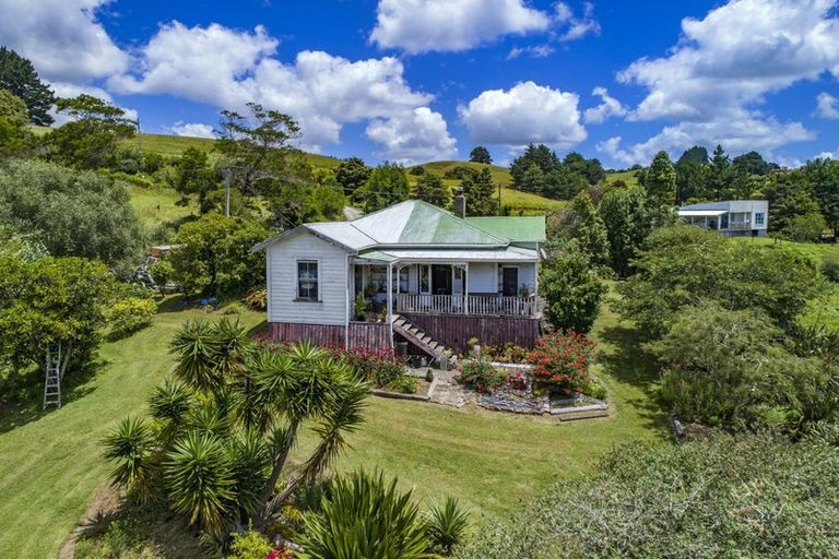 Photo of property in 8 Wood Street, Waiotira, 0193