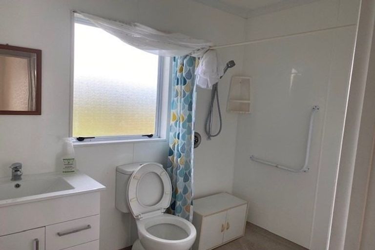 Photo of property in 48 Botanical Road, Takaro, Palmerston North, 4412