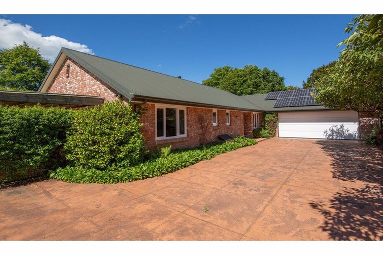 Photo of property in 30 Taranaki Drive, Woodend, 7610