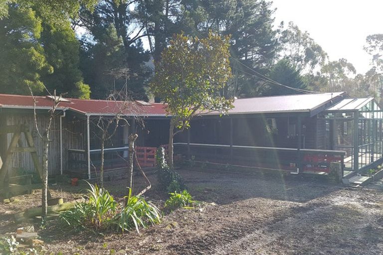 Photo of property in 694 Whitemans Valley Road, Whitemans Valley, Upper Hutt, 5371