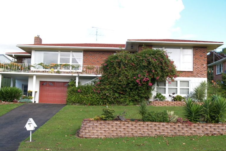 Photo of property in 7 Kayeleen Place, Cockle Bay, Auckland, 2014