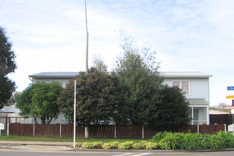 Photo of property in 808-900 Grove Road, Mayfair, Hastings, 4122