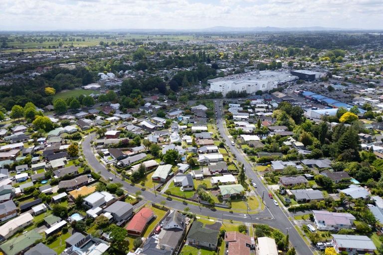 Photo of property in 2 De Vere Crescent, Chartwell, Hamilton, 3210