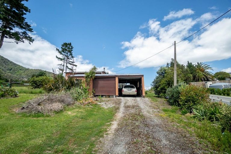 Photo of property in 38 Ocean Beach Road, Whangarei Heads, Whangarei, 0174