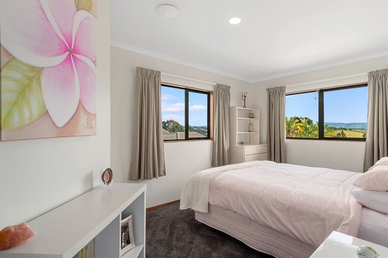 Photo of property in 12 Summerhaven Place, Ohauiti, Tauranga, 3112