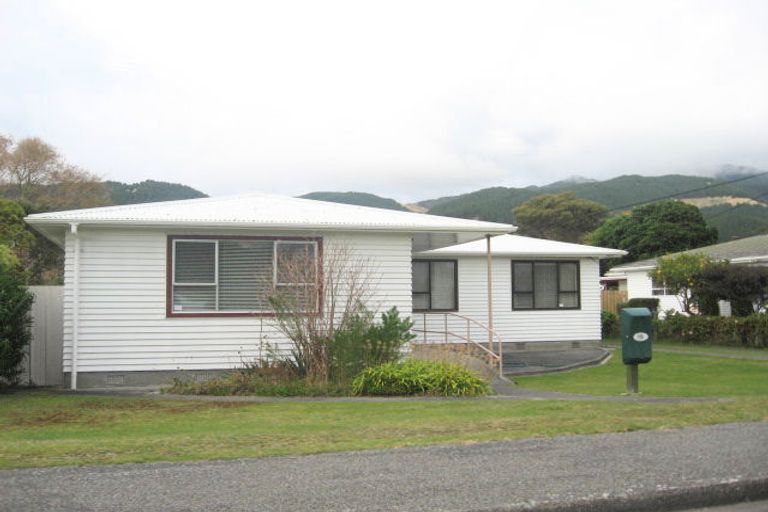 Photo of property in 156 Tilley Road, Paekakariki, 5034