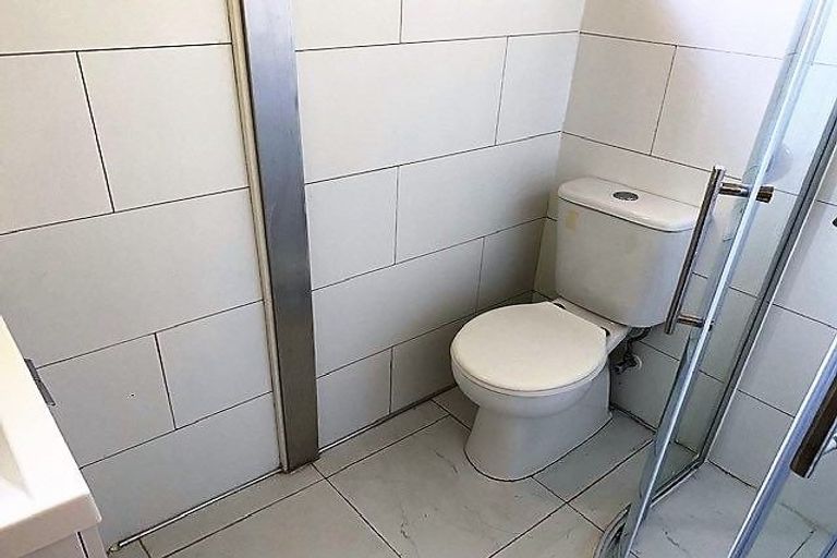 Photo of property in 1 Emerald Hill, Havelock North, 4130