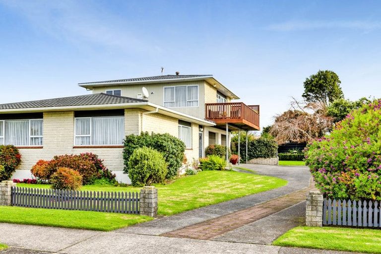 Photo of property in 17 Smeaton Road, Bell Block, New Plymouth, 4312