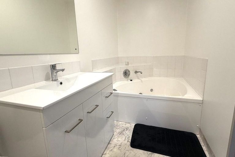 Photo of property in 1/5 Liverpool Street, Dunedin Central, Dunedin, 9016