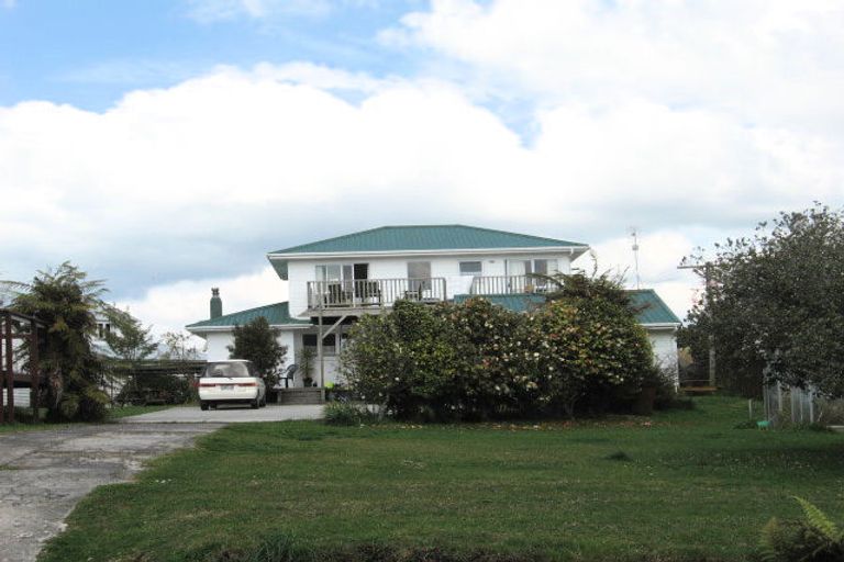 Photo of property in 50 Grand Vue Road, Kawaha Point, Rotorua, 3010