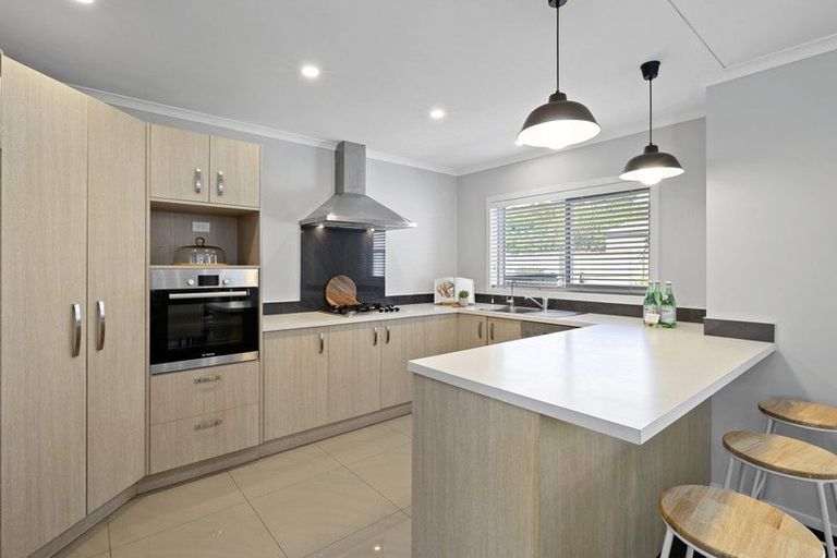 Photo of property in 20 Fernbrook Drive, Hurworth, New Plymouth, 4310