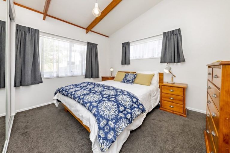 Photo of property in 8a Commissariat Road, Mount Wellington, Auckland, 1060