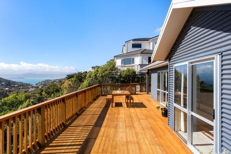 Photo of property in 68 Downing Street, Crofton Downs, Wellington, 6035