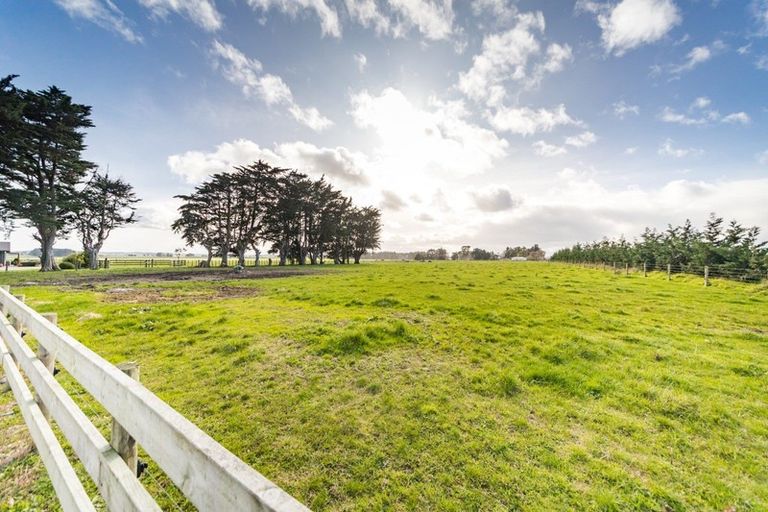 Photo of property in 2757 State Highway 1, Rongotea, Palmerston North, 4479