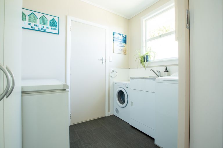 Photo of property in 22 Keats Crescent, Stoke, Nelson, 7011