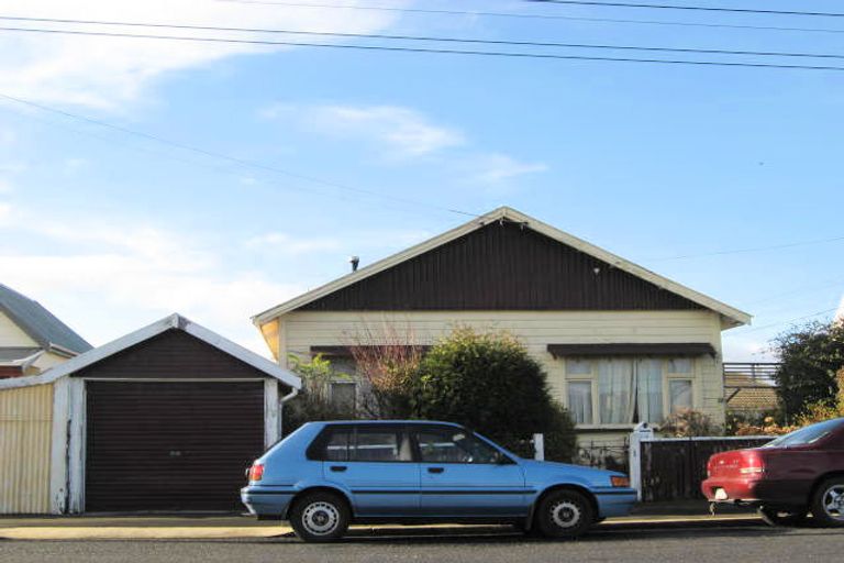 Photo of property in 25 East Avenue, Saint Kilda, Dunedin, 9012