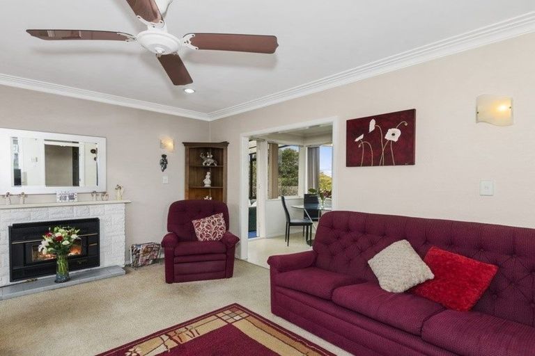 Photo of property in 14 Bean Place, Mount Wellington, Auckland, 1060