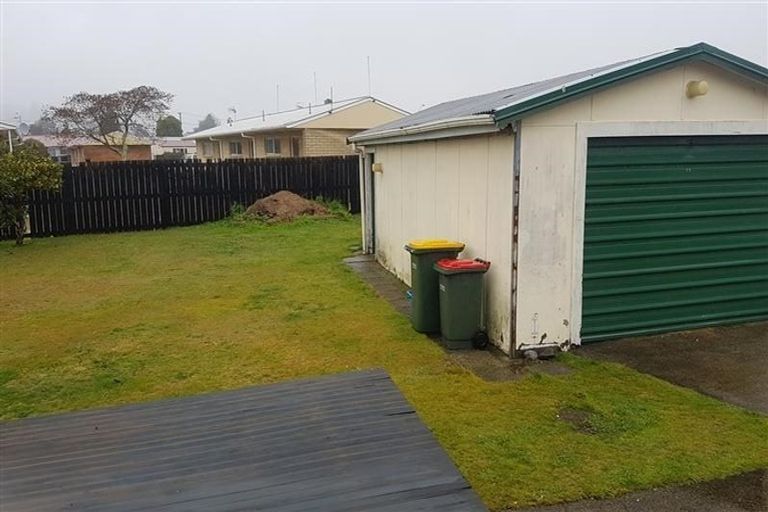 Photo of property in 17 Clouston Crescent, Fenton Park, Rotorua, 3010