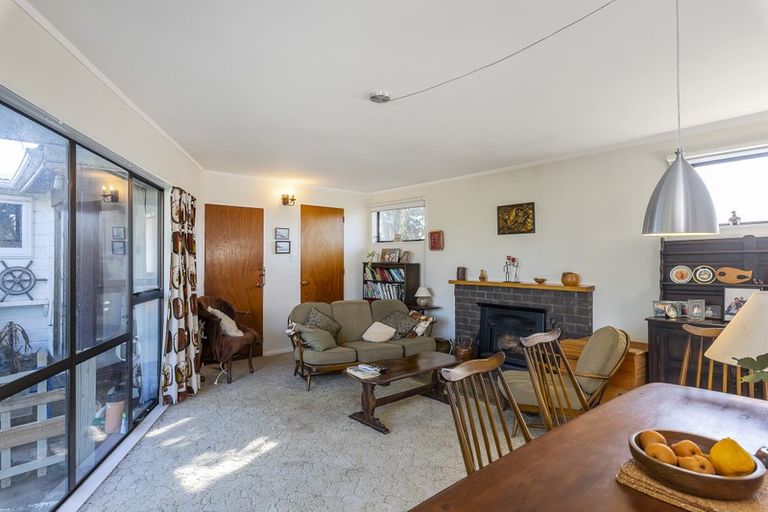 Photo of property in 27 Rodney Avenue, Te Horo Beach, Otaki, 5581