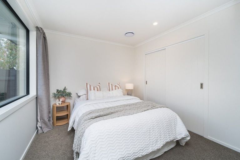 Photo of property in 4b Ayr Place, Hokowhitu, Palmerston North, 4410