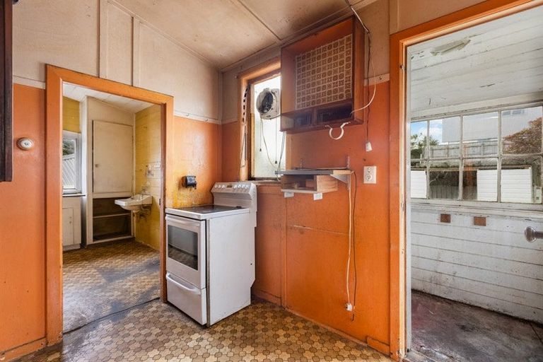 Photo of property in 26 Garfield Street, Brooklyn, Wellington, 6021