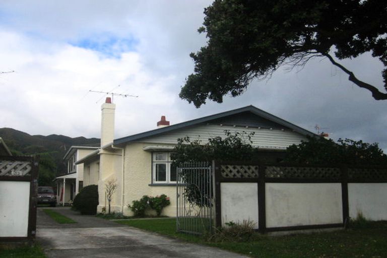 Photo of property in 43 Cambridge Terrace, Waiwhetu, Lower Hutt, 5010