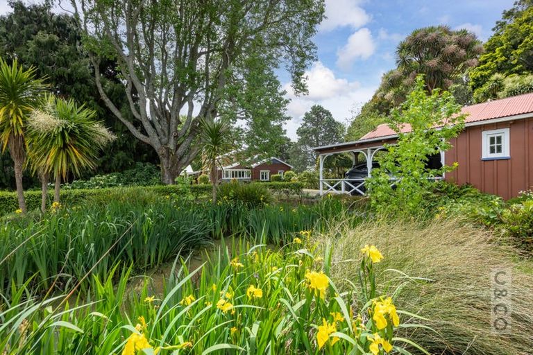 Photo of property in 218 Pomona Road, Kumeu, 0891