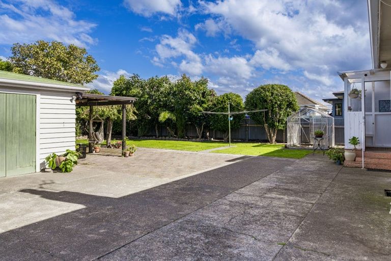 Photo of property in 127 Nuffield Avenue, Marewa, Napier, 4110