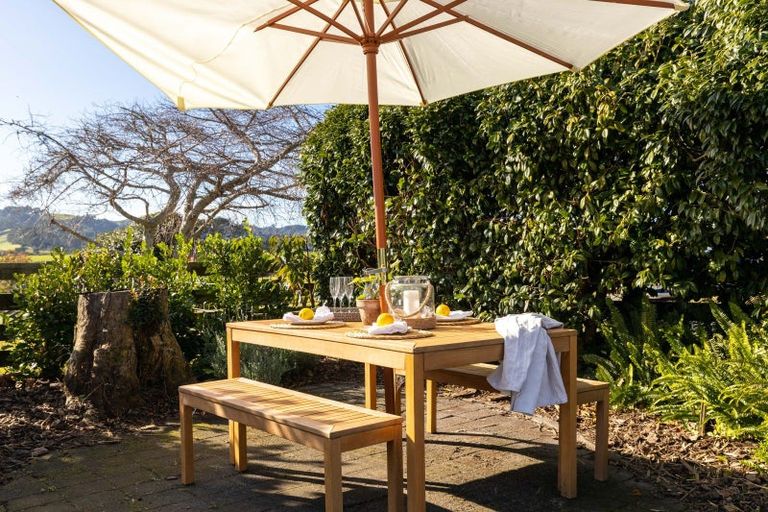 Photo of property in 826 Mokau Road, Mimi, Urenui, 4377