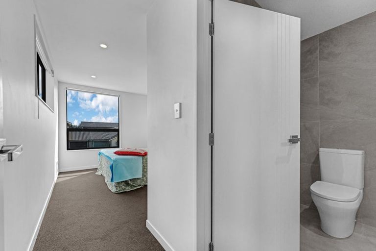 Photo of property in 17 Hoiho Road, Pukekohe, 2120