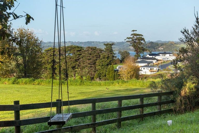 Photo of property in 390a Mahurangi East Road, Snells Beach, 0920