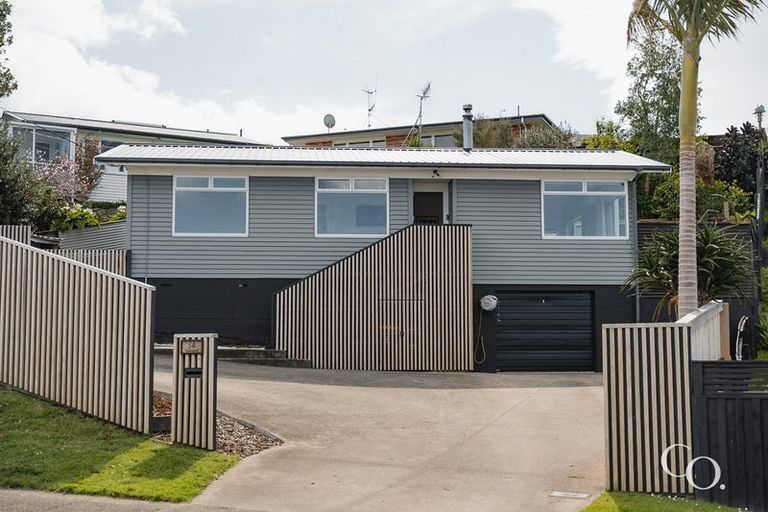 Photo of property in 14 Kingswood Road, Brookfield, Tauranga, 3110